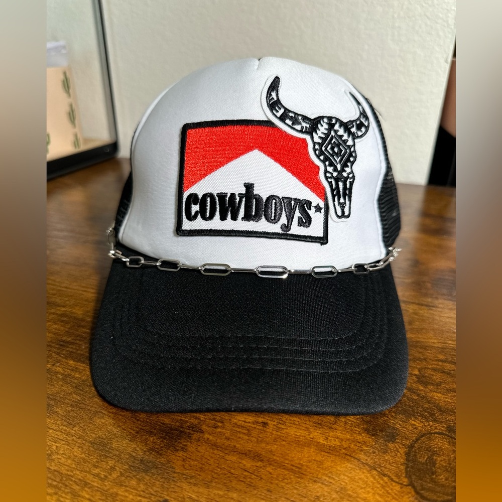 Homemade trucker hat with chain